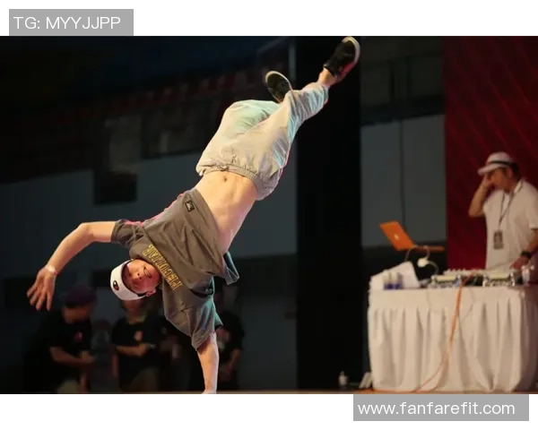 武汉街舞队的边路渗透战术与街舞文化的深度融合探索 武汉街舞队的边路渗透战术与街舞文化的深度融合探索